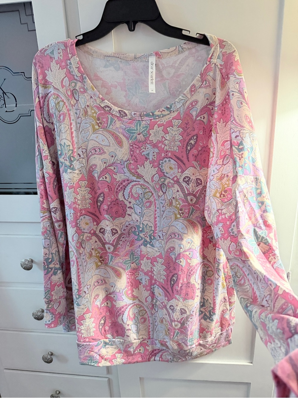Dear Scarlett Paisley Print Scoop-Neck Long Sleeve Top - Pink - Picture 4 of 9